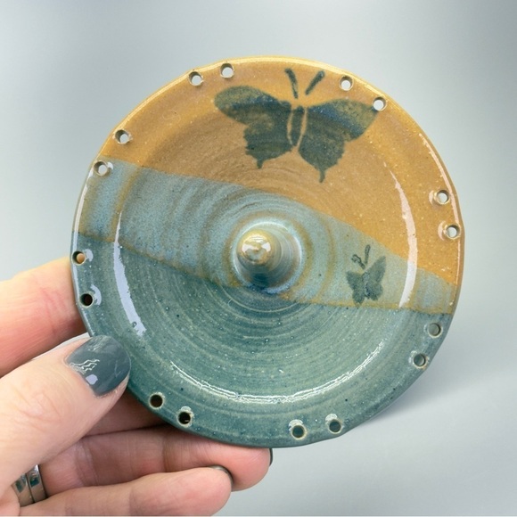 Signed Studio Art Pottery Jewelry Holder - Picture 6 of 8